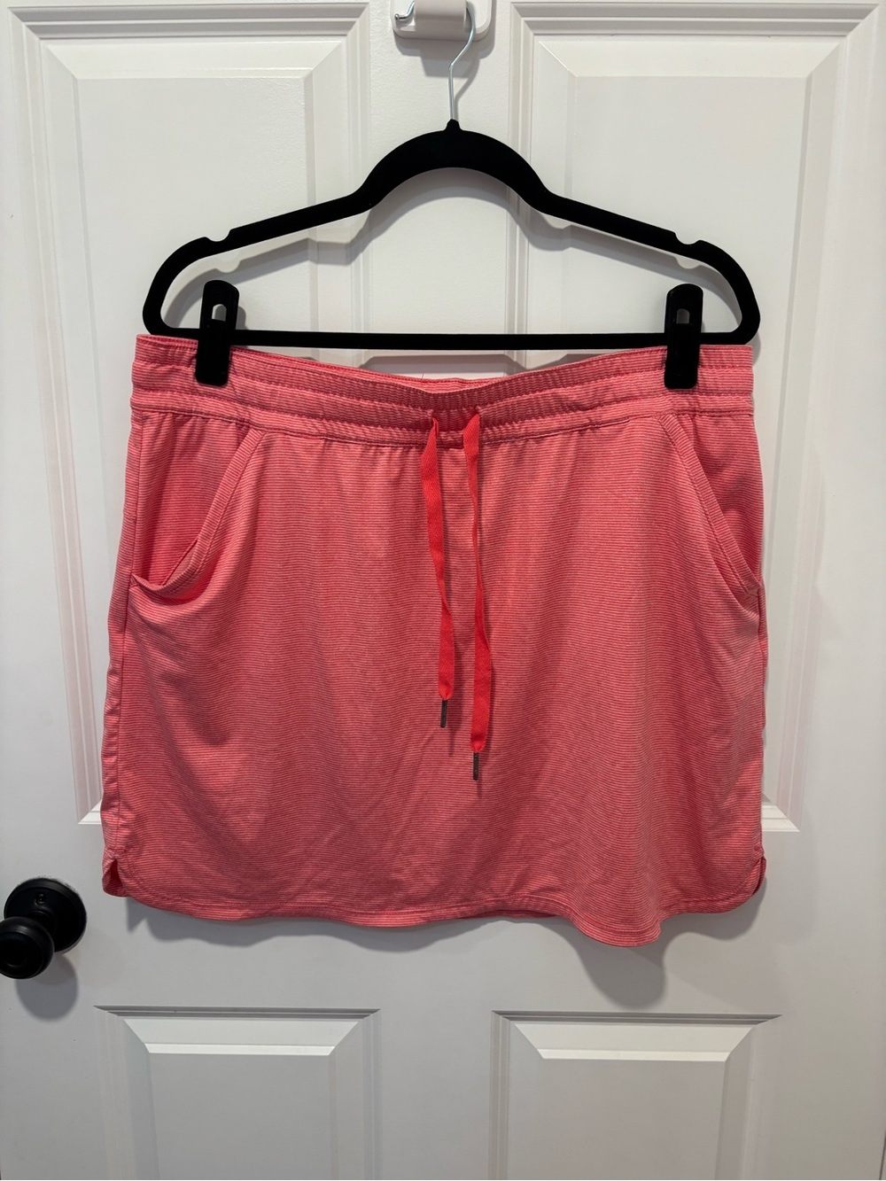 Columbia PFG Omni-Wick Coral Space Dye Skort Size Large Fishing Golf Athletic